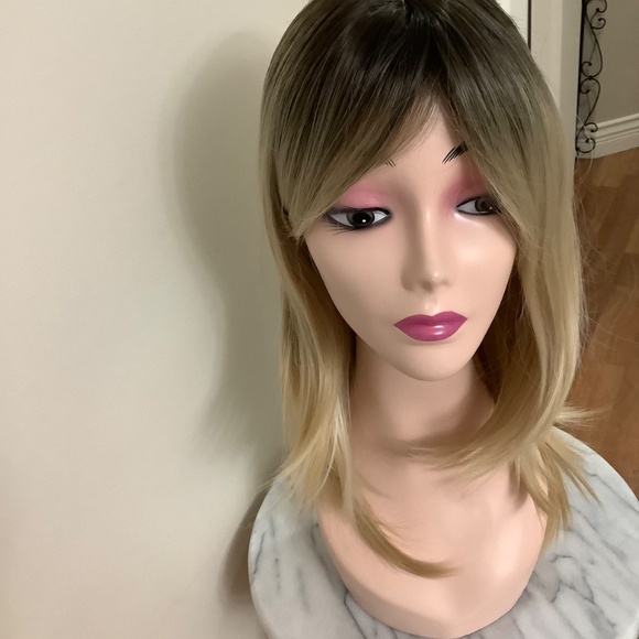 NEW Natural style wig - Picture 6 of 9